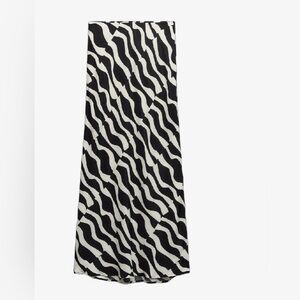 ZARA MAXI SKIRT